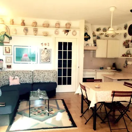 Διαμέρισμα Charming In Pacengo, Garden View, 60 Sqm Pacengo Di Lazise