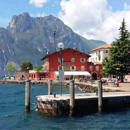 Apartmán Charming In Pacengo, Garden View, 60 Sqm Pacengo Di Lazise