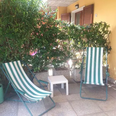 Apartmán Charming In Pacengo, Garden View, 60 Sqm Pacengo Di Lazise