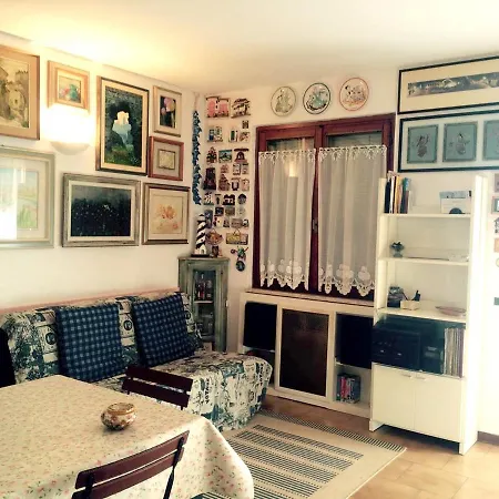 Apartmán Charming In Pacengo, Garden View, 60 Sqm