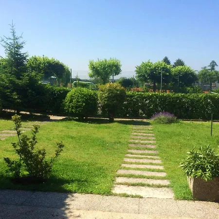 Charming In Pacengo, Garden View, 60 Sqm Pacengo Di Lazise