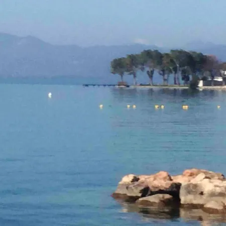 Charming In Pacengo, Garden View, 60 Sqm * Pacengo Di Lazise