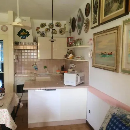 Charming In Pacengo, Garden View, 60 Sqm * Pacengo Di Lazise