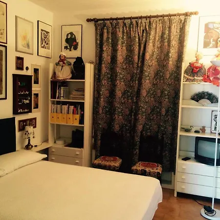 Charming In Pacengo, Garden View, 60 Sqm Apartment