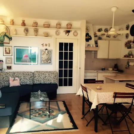 Apartment Charming In Pacengo, Garden View, 60 Sqm Pacengo Di Lazise